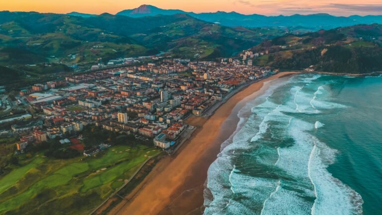 zarautz monthly mini guide